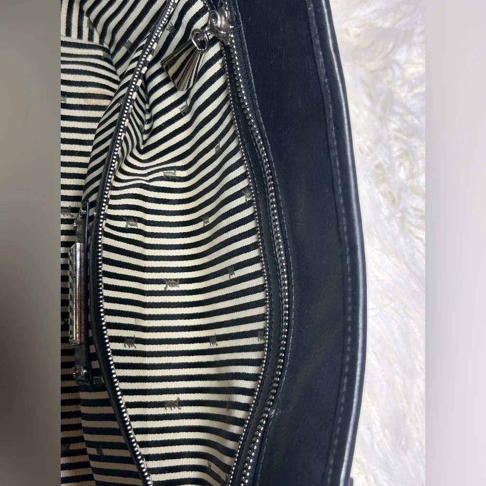 L.A.M.B. Designer Tote Bag💕 - Picture 7 of 15